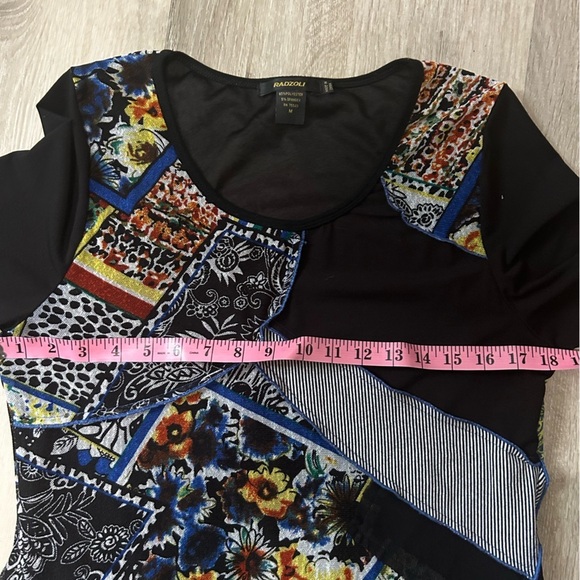 Radzoli Tunic Top - Picture 7 of 10